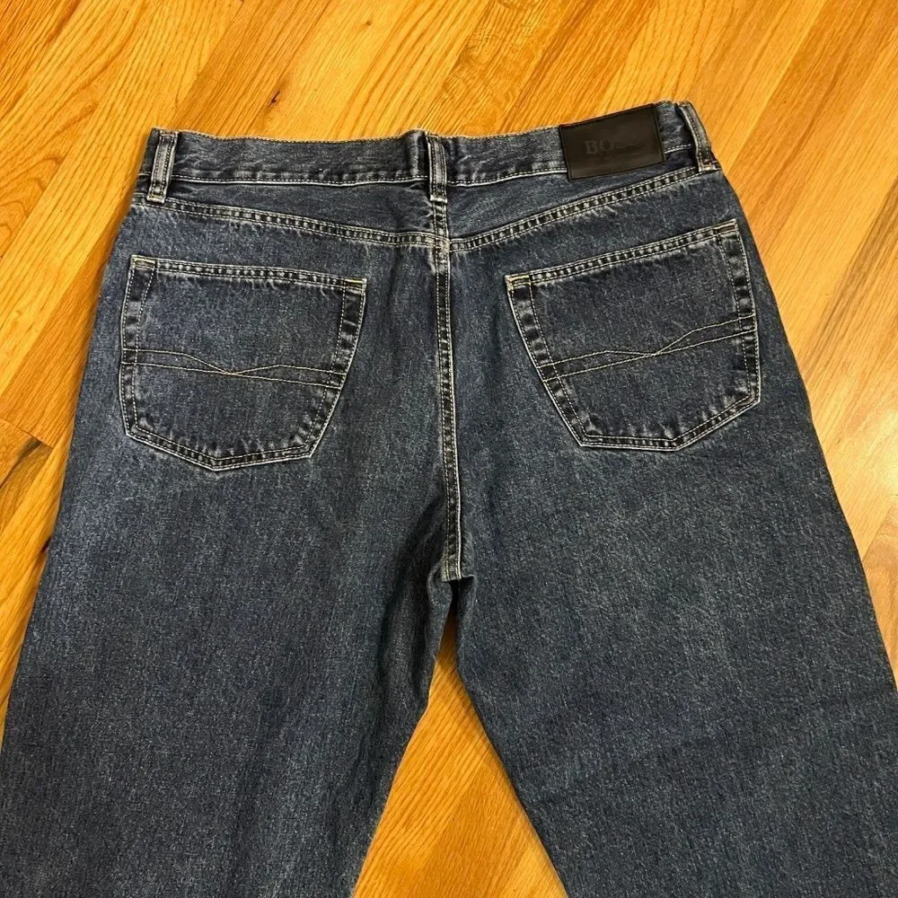 EUC Men's Boss by Hugo Boss Arizona Mid-Rise Straight Leg Jeans Size 36 x 32